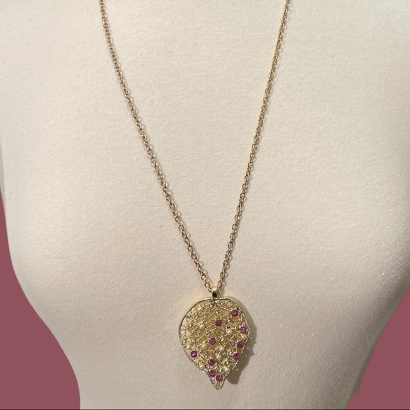 Gold Tone Necklace with Filigree Leaf Rhinestones 28” Length - Picture 1 of 3